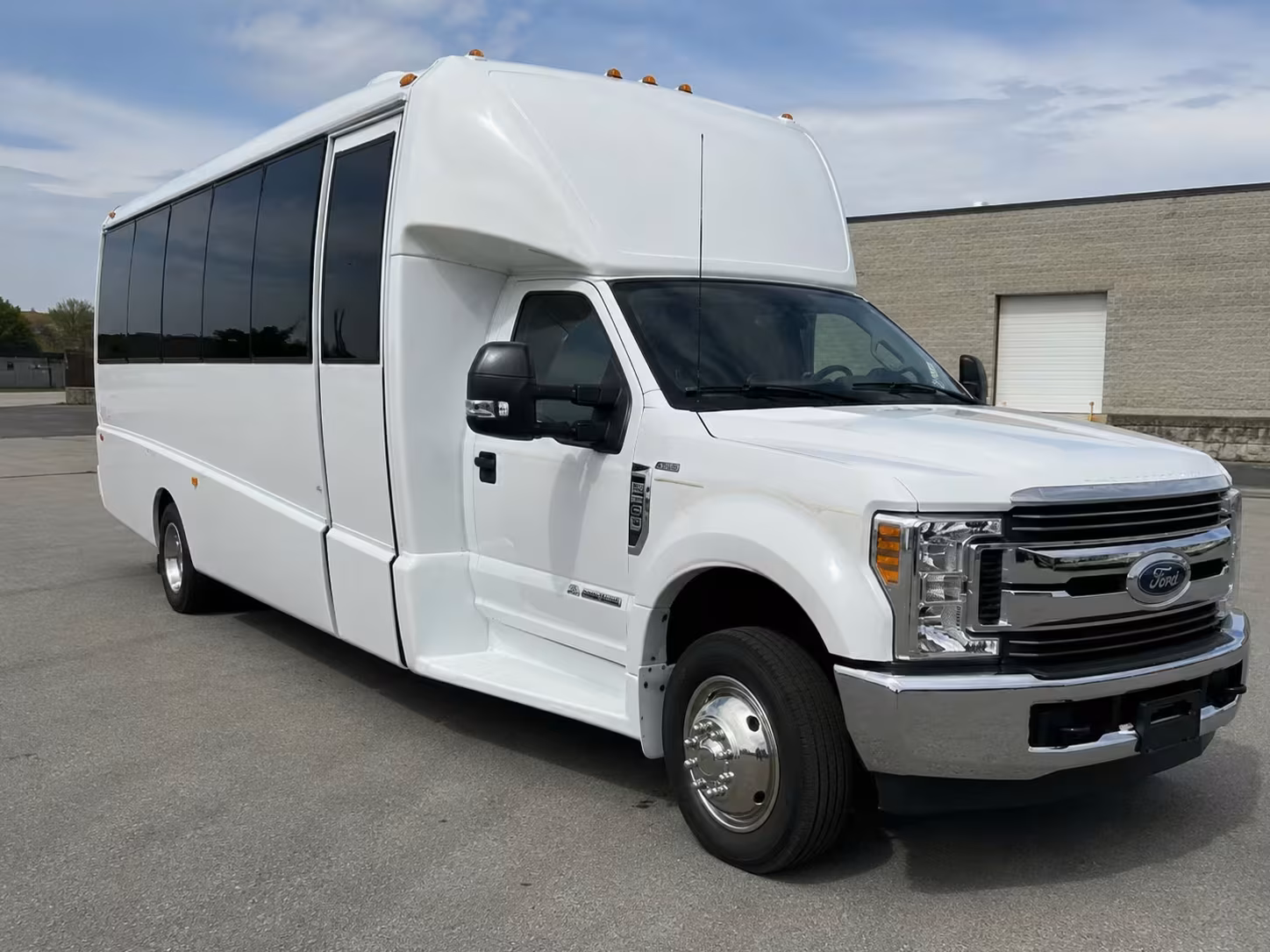 20 passenger minibus