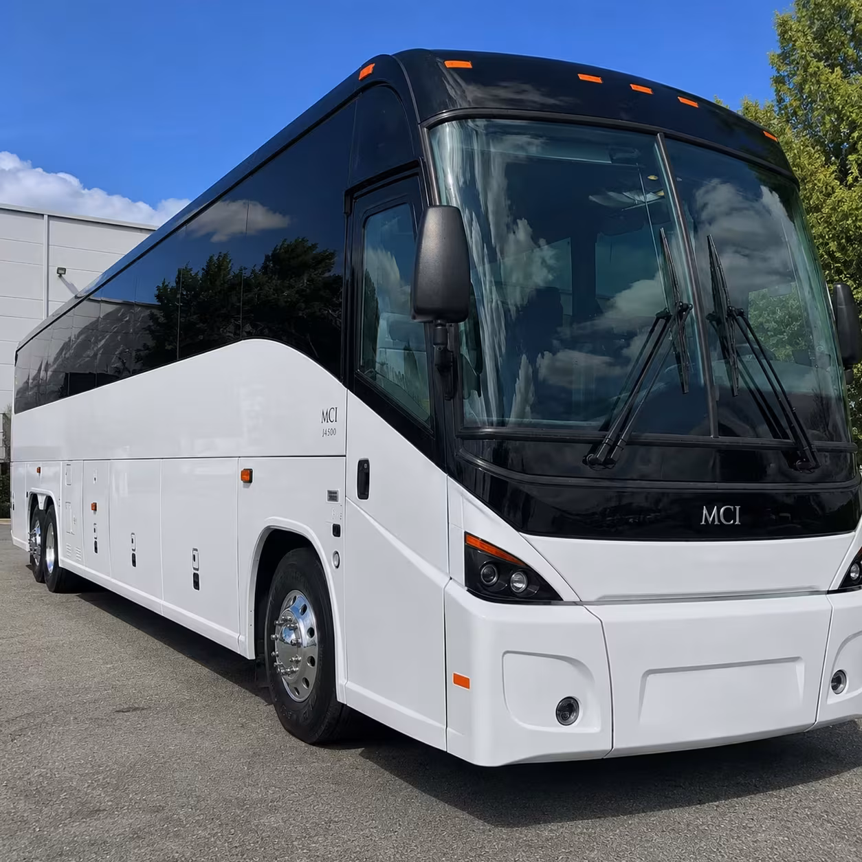 murfreesboro charter bus rentals for i 24 commuters